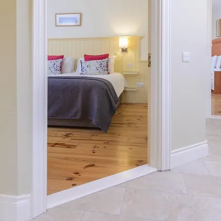 18 Ard Na Mara * Dingle